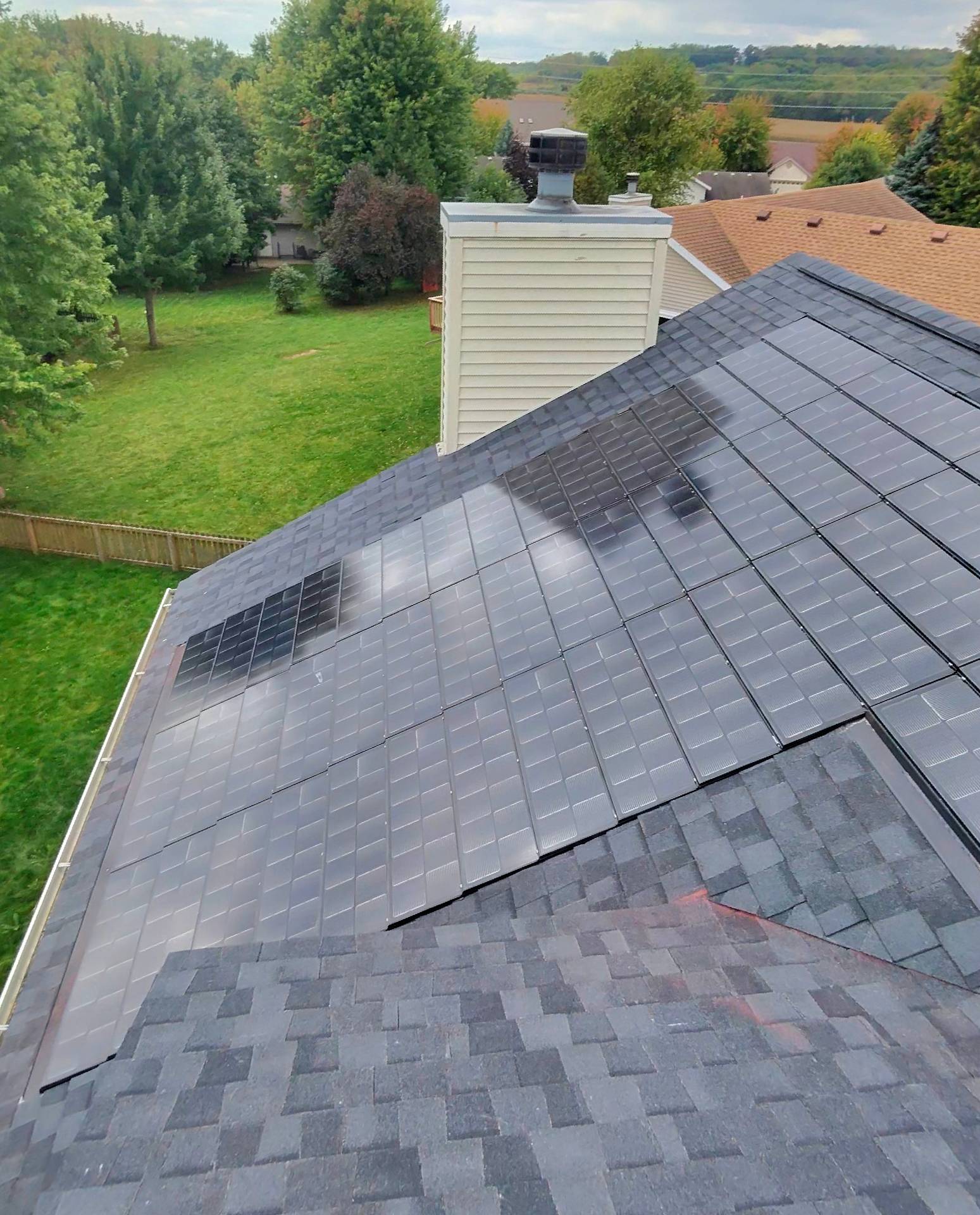 solar-shingle-roof-panels-complete-madison_WI_west_side%20%281%29.jpg