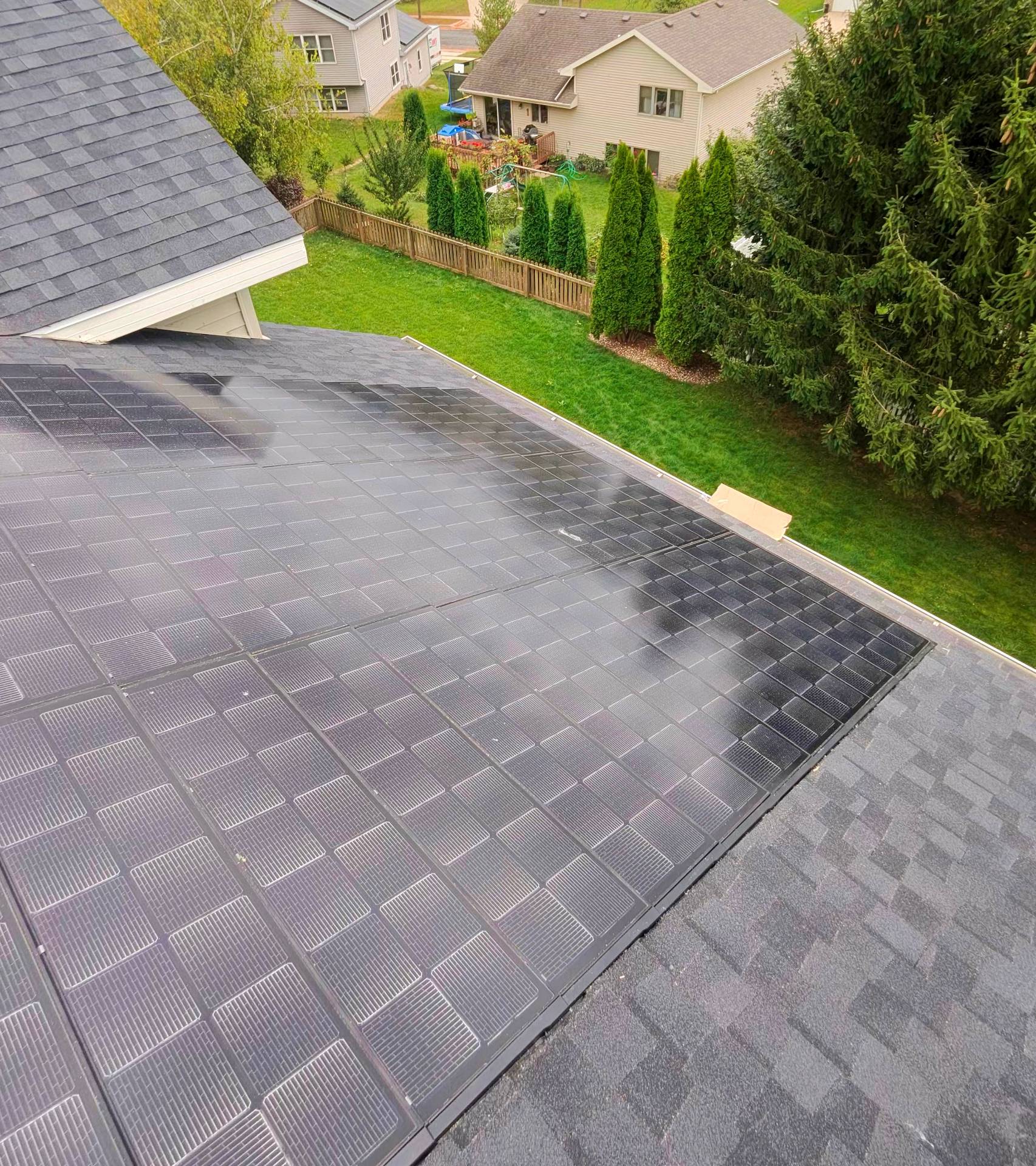 integrated-solar-shingle-closeup-madison_WI_west_side.jpg