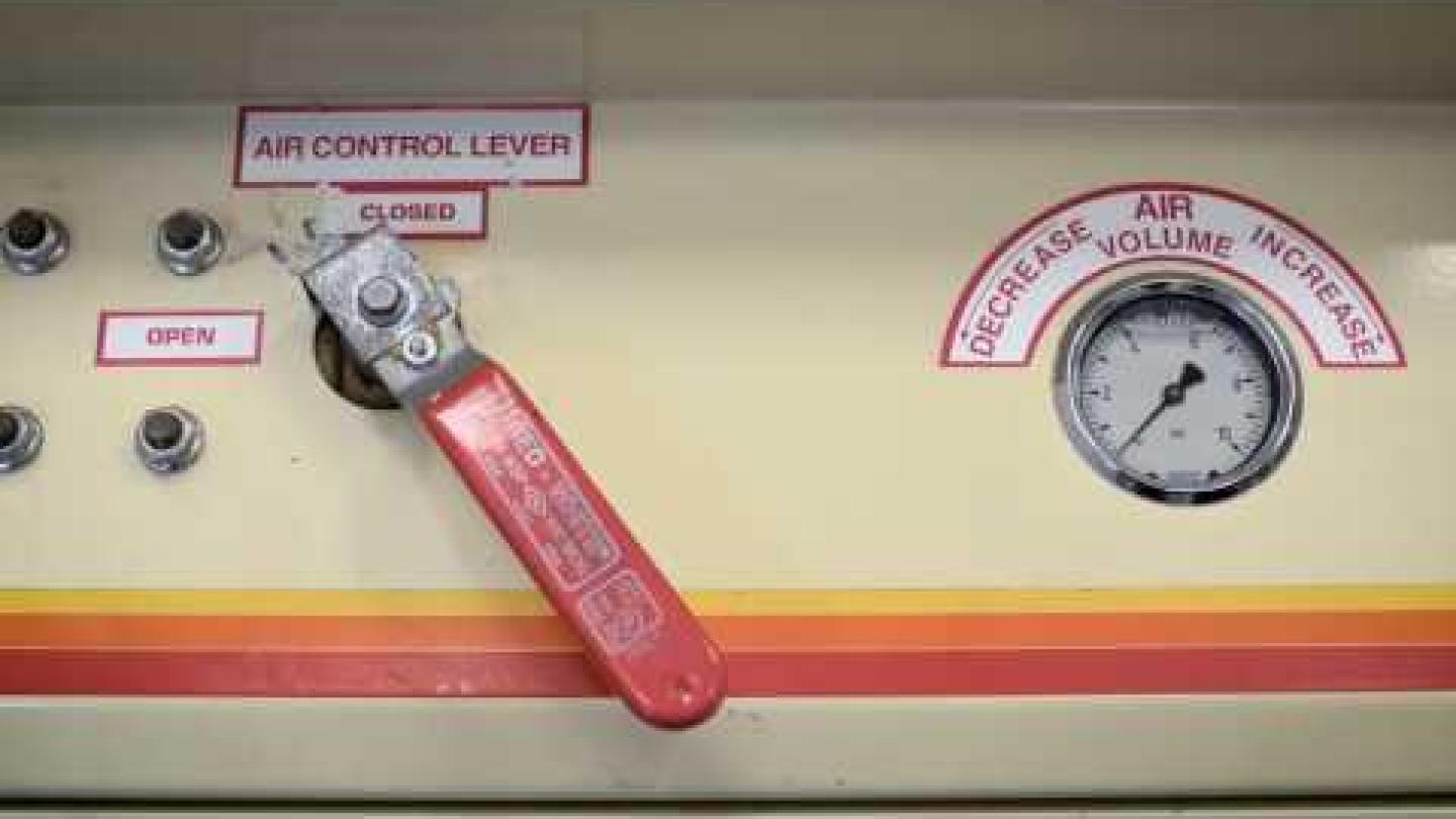 Understanding and Adjusting Insulation Blowing Machines for Proper Installation